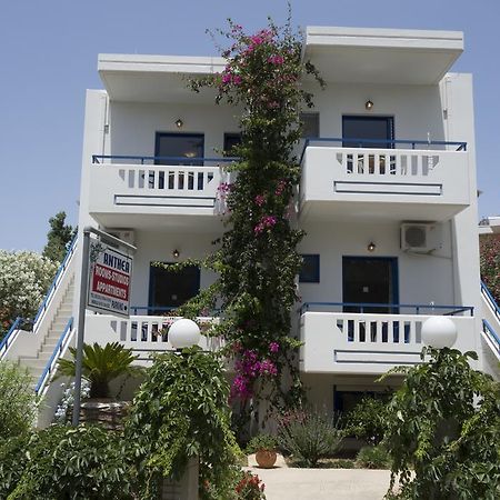 Anthea Apartments Palaiochora Exterior foto