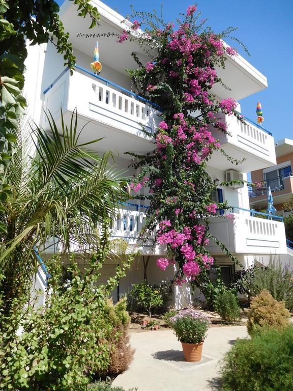 Anthea Apartments Palaiochora Exterior foto